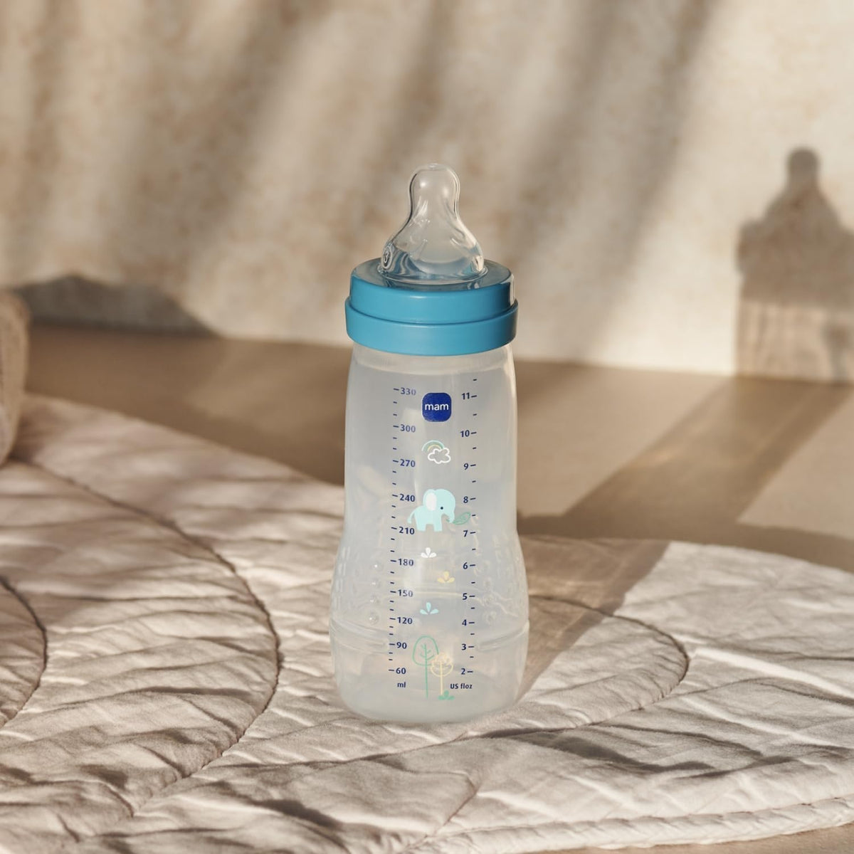 MAM Easy Active butelka 330 ml 6 m+ smoczek 4 bardzo szybki przepływ SŁOŃ, niebieska butelka z motywem słonia