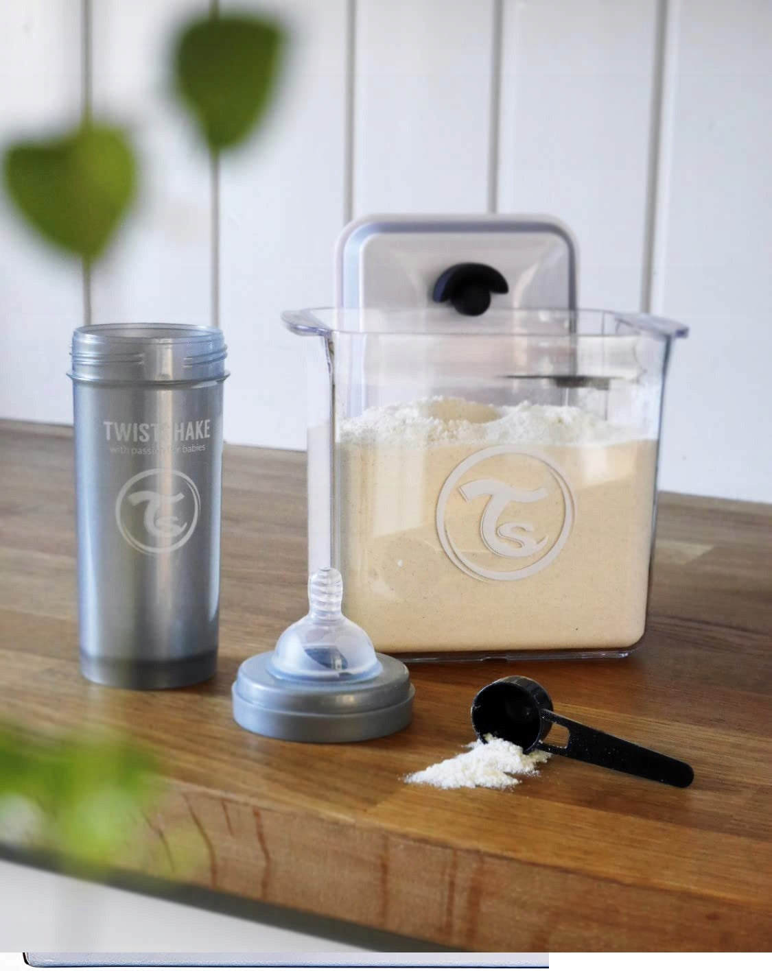 TWISTSHAKE légmentesen záródó tejtartó doboz 1700 ml