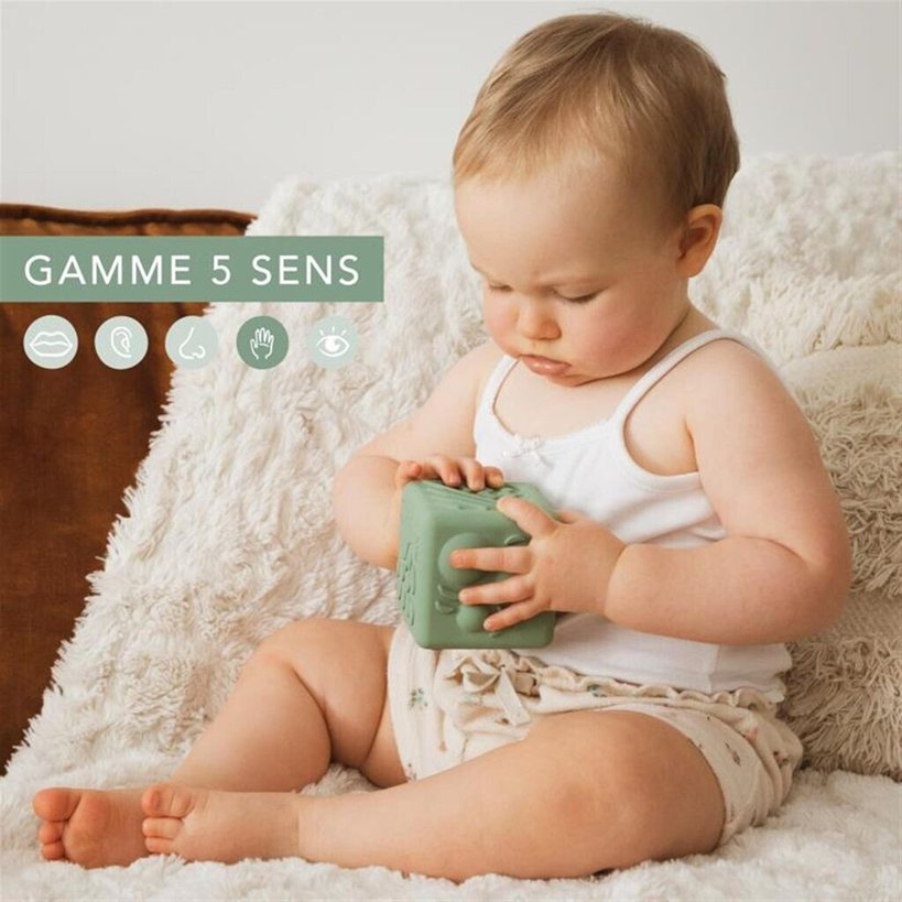 VULLI Rubberen kubus met texturen om mee te spelen 7,3 cm SOPHIE DE GIRAF