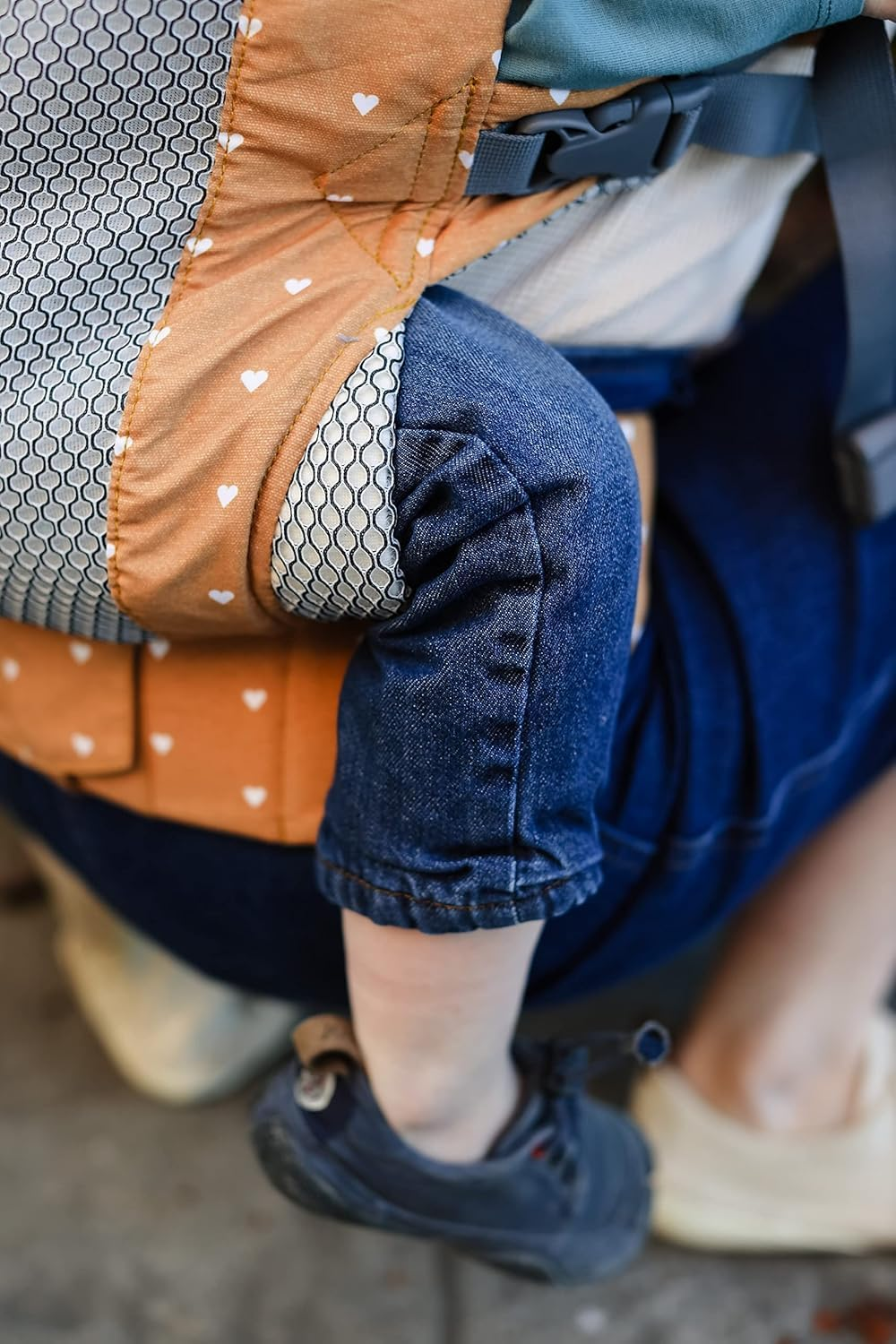 BECO TODDLER draagzak met gesp 9-27kg mesh 3d
