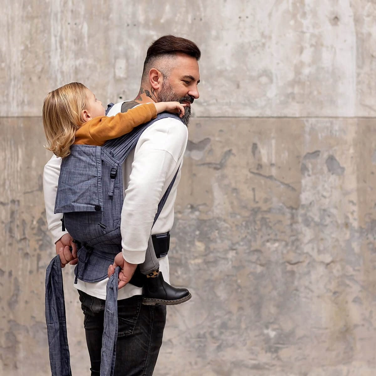 HOPPEDIZ soft baby carrier