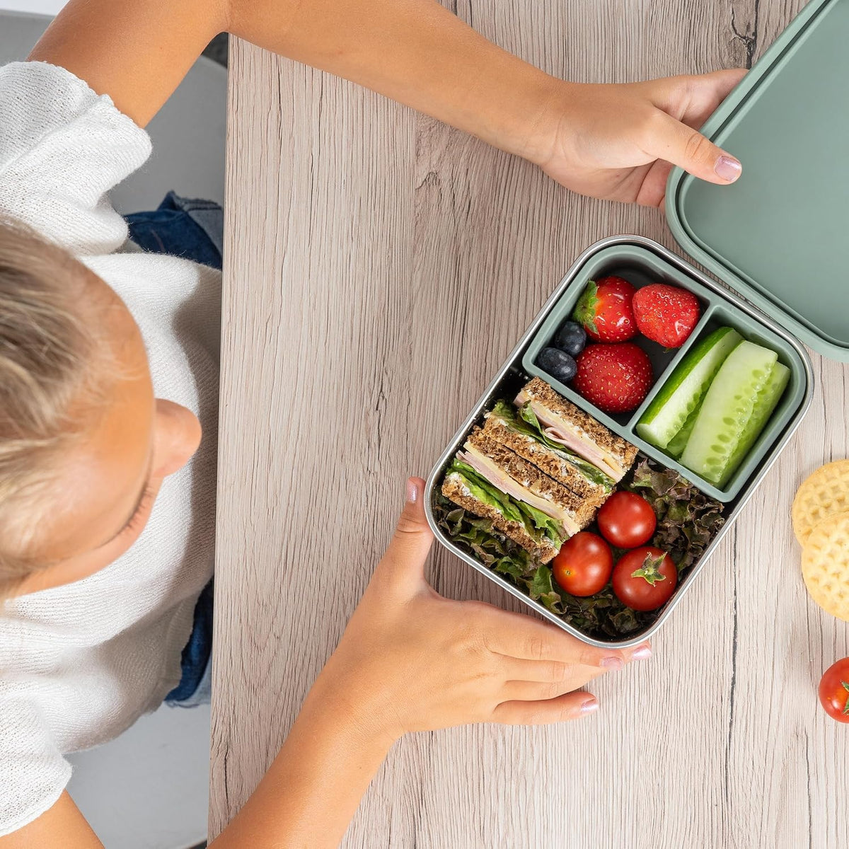 REER stainless steel lunch box with divider 700 ml 12x16 cm