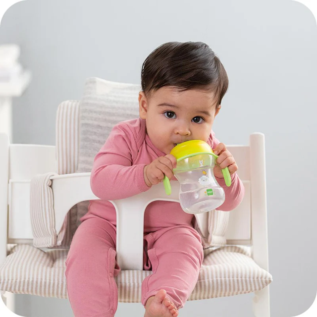 MAM Learn To Drink Cup tazza antigoccia con beccuccio 190 ml 6 m+