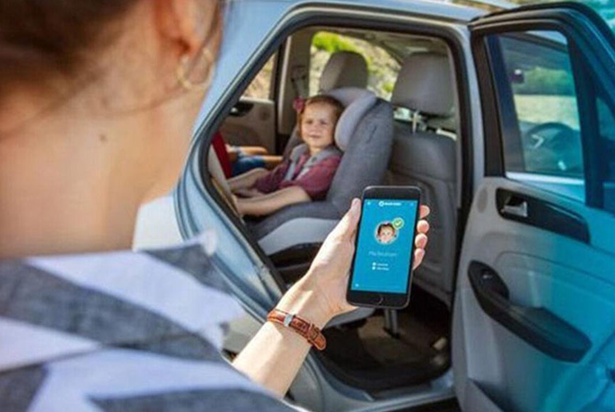 MAXI-COSI safety sensor for car seat
