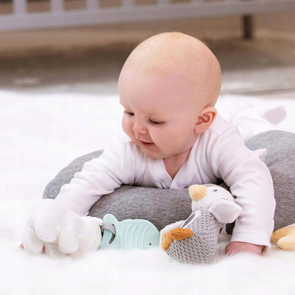 Cuscino NUBY per il gioco a pancia in giù con giocattoli