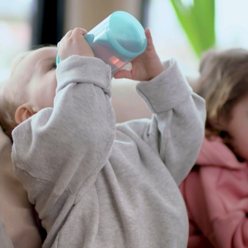 TWISTSHAKE 360 graden anti-lekbeker 230 ml 6 m+