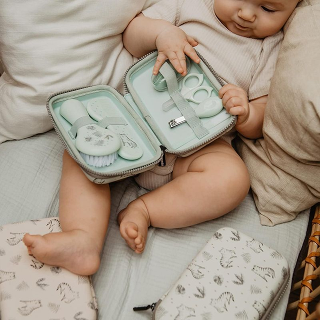 SUAVINEX kit de soins pour bébé, 6 pièces + étui TIGRE