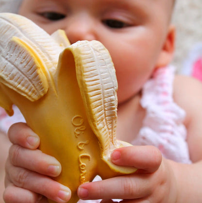 OLI & CAROL zachte rubberen bijtring 11 cm BANAAN