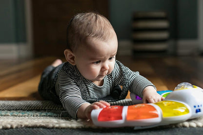 BABY EINSTEIN panel świetlny z grzechotką, melodiami i słowami w 3 językach, biały panel muzyczny dla niemowląt
