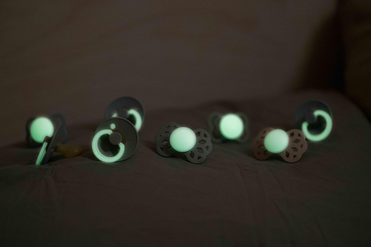 BIBS SUPREME GLOW silikónové cumlíky 6msc+ SYMETRICKÉ