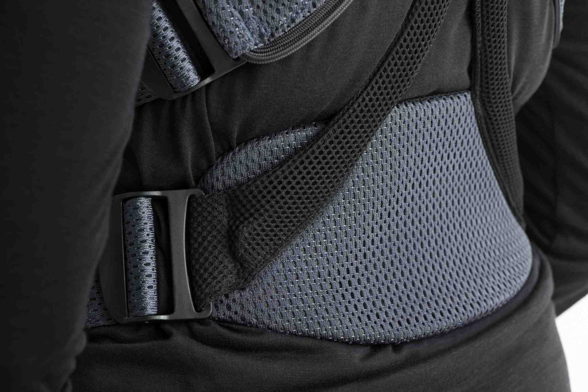 BABYBJORN Move Airy Mesh ergonomic baby carrier