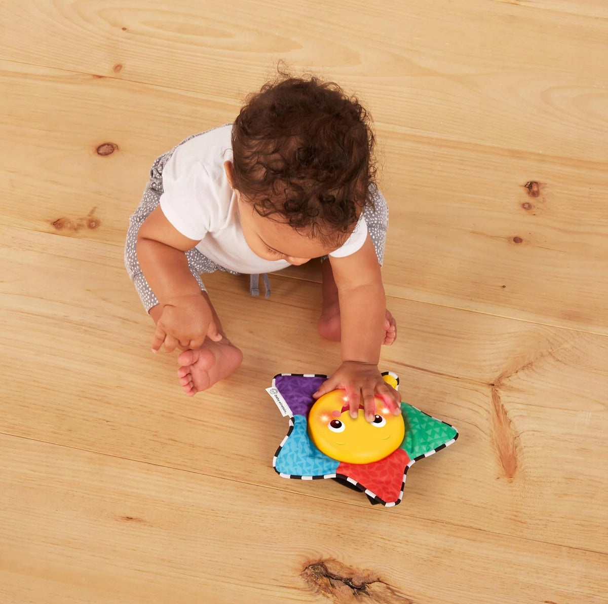 BABY EINSTEIN Musikspielzeug mit Lichtern STERN 19 cm