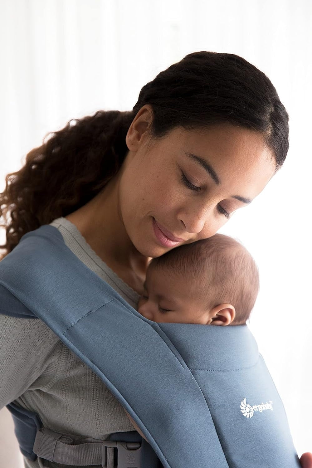 ERGOBABY EMBRACE babydrager voor pasgeborenen