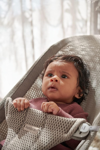 BABYBJORN wipstoel schommelstoel tot 13kg MESH