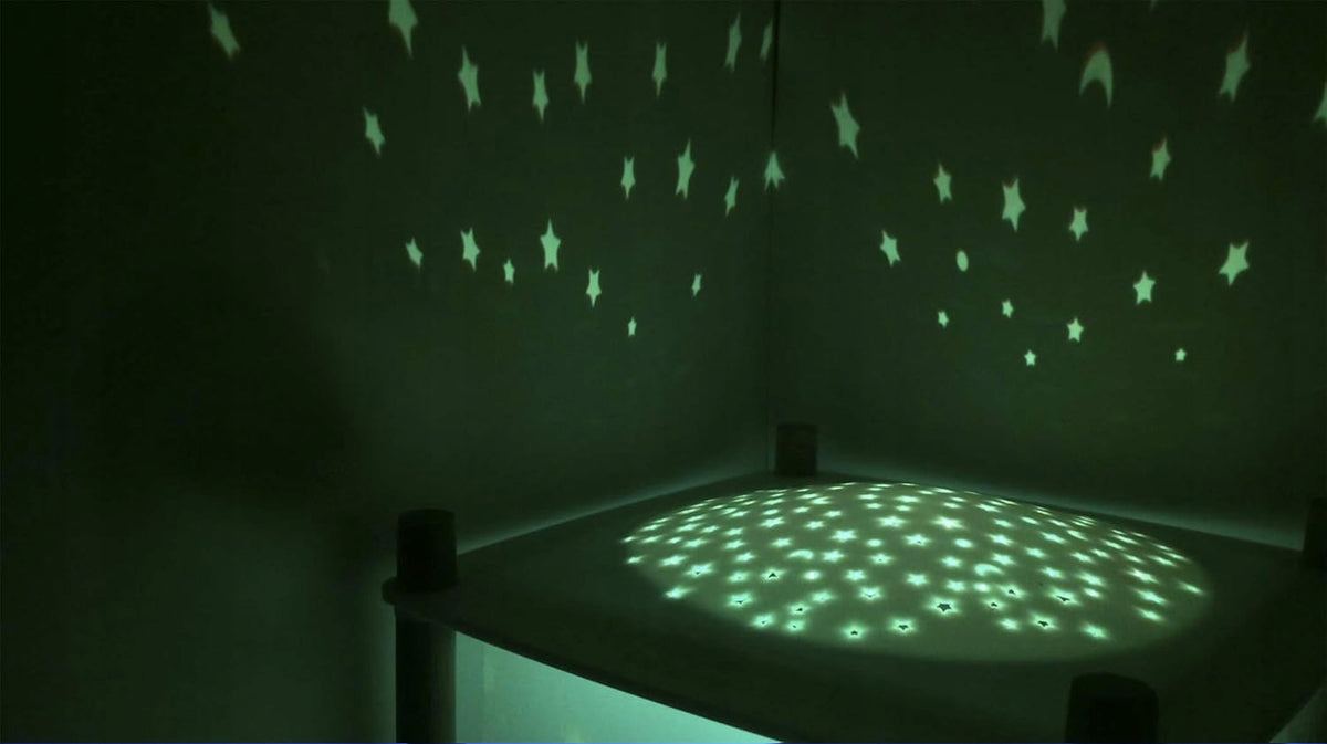 TROUSSELIER Revolution bedlampje, ster projector, trein deuntjes