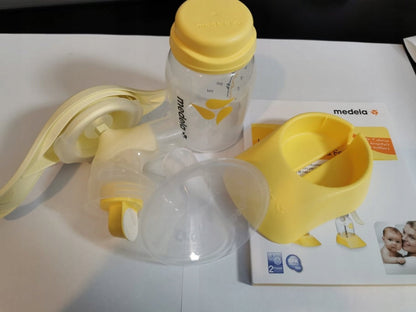 MEDELA Harmony 2-phase manual breast pump