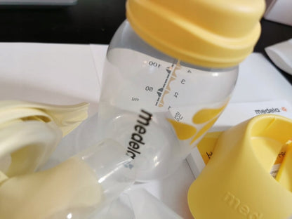 MEDELA Harmony 2-phase manual breast pump