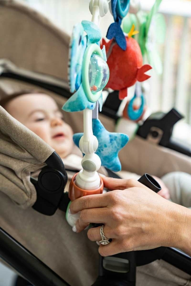 TINY LOVE Ocean Schatkist muziekboog voor kinderwagen